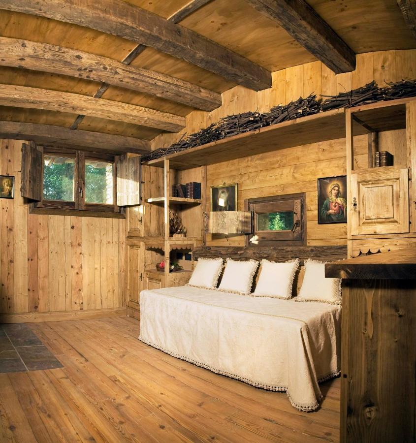 Chalet Euthalia Restaurant & Suites San Giacomo  Buitenkant foto