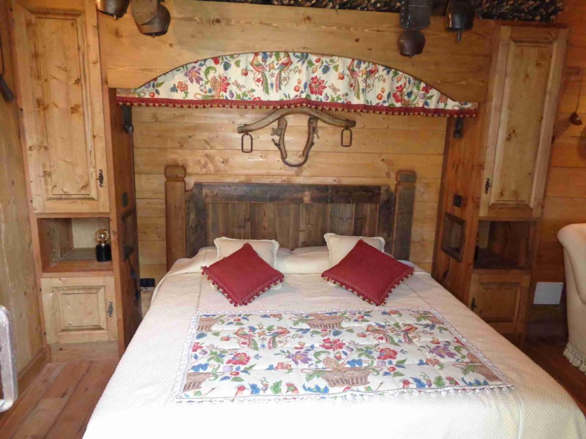 Chalet Euthalia Restaurant & Suites San Giacomo  Buitenkant foto